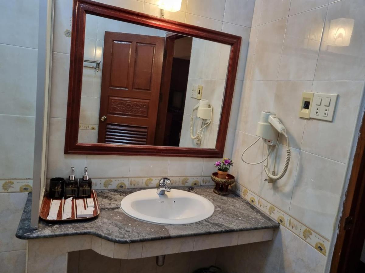 Khampiane1 Hotel Ban Nongdouang Zewnętrze zdjęcie